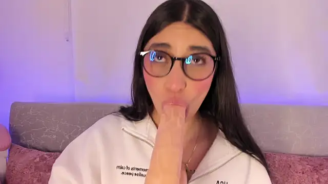 Snapshot of sensualhaven_ chatting on 03/14/25, 02:53 sensualhaven online show from 03/14/25, 02:53