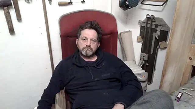 Snapshot of Vernalot_76 chatting on 02/14/25, 07:02 Vernalot 76 online show from 02/14/25, 07:02