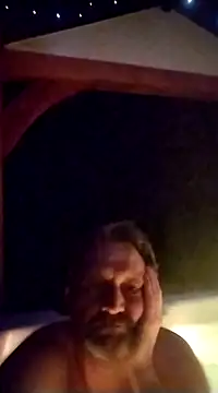 Snapshot of Vernalot_76 chatting on 02/18/25, 07:30 Vernalot 76 online show from 02/18/25, 07:30