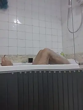 Snapshot of Vernalot_76 chatting on 11/02/25, 07:27 Vernalot 76 online show from 11/02/25, 07:27