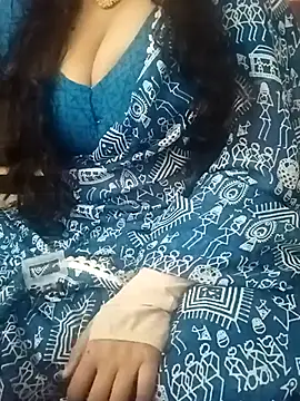 Snapshot of MONA_DARLING31 chatting on 09/26/25, 04:38 MONA DARLING31 online show from 09/26/25, 04:38