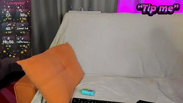 Lesi Moonie01 online show from 12/24/24, 02:54