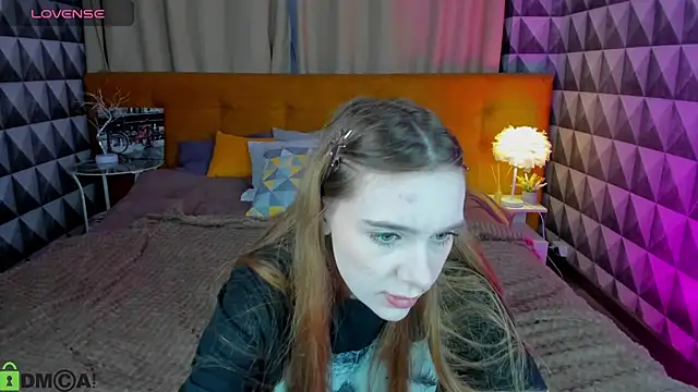 Lesi Moonie01 online show from 09/12/25, 07:52