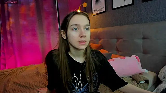 Lesi Moonie01 online show from 12/04/25, 08:34