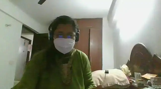 Snapshot of cutiecatty21 chatting on 12/04/24, 02:15 cutiecatty21 online show from 12/04/24, 02:15