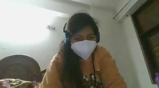 Snapshot of cutiecatty21 chatting on 12/17/24, 02:55 cutiecatty21 online show from 12/17/24, 02:55