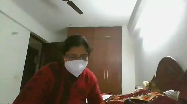 Snapshot of cutiecatty21 chatting on 12/19/24, 04:24 cutiecatty21 online show from 12/19/24, 04:24