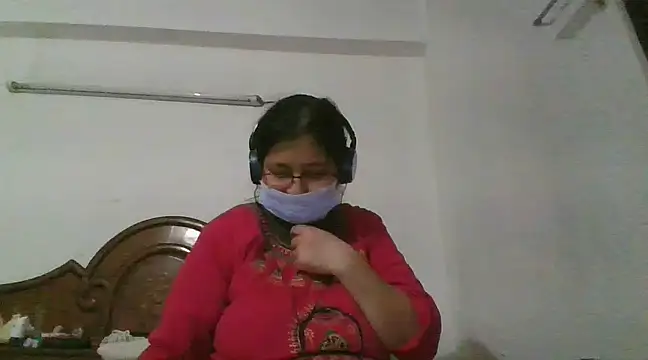Snapshot of cutiecatty21 chatting on 03/20/25, 01:26 cutiecatty21 online show from 03/20/25, 01:26