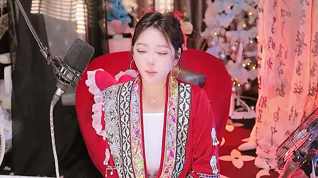 Snapshot of Missy_Nana21 chatting on 01/11/26, 03:28 Missy Nana21 online show from 01/11/26, 03:28