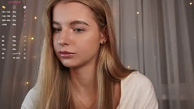 Snapshot of Sunshine_Diana chatting on 12/05/24, 11:38 Sunshine Diana online show from 12/05/24, 11:38