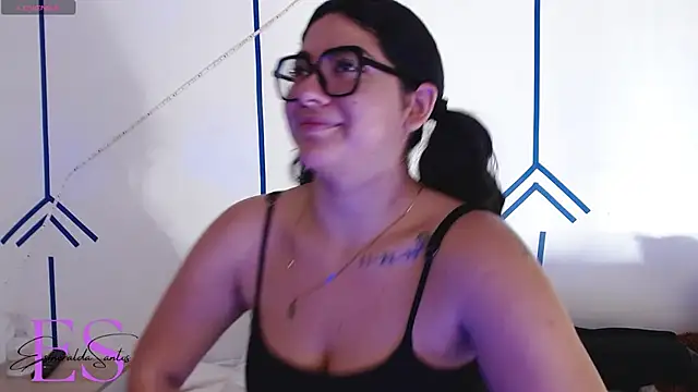 EsmeraldaSantoss online show from 01/07/25, 12:41