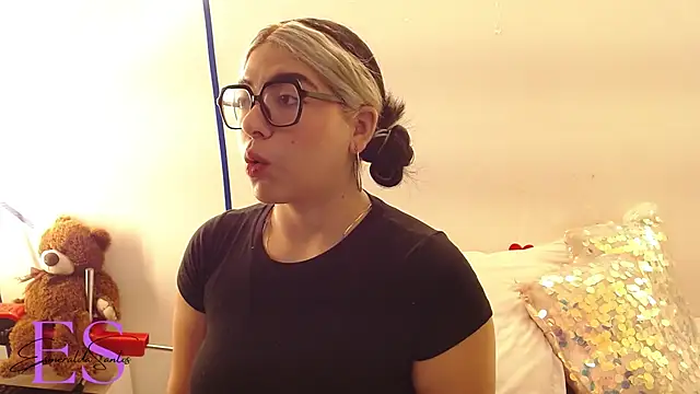 EsmeraldaSantoss online show from 02/19/25, 12:33