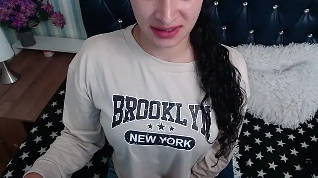 Scarlett Keaton online show from 09/22/25, 05:20