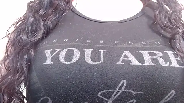 Scarlett Keaton online show from 10/21/25, 12:44