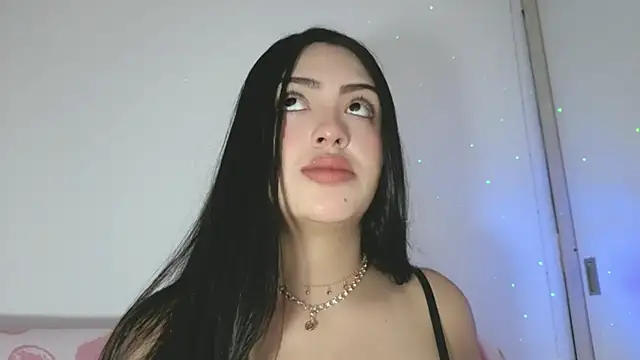 Snapshot of Sweet-Sophiee chatting on 04/04/26, 03:05 Sweet-Sophiee online show from 04/04/26, 03:05