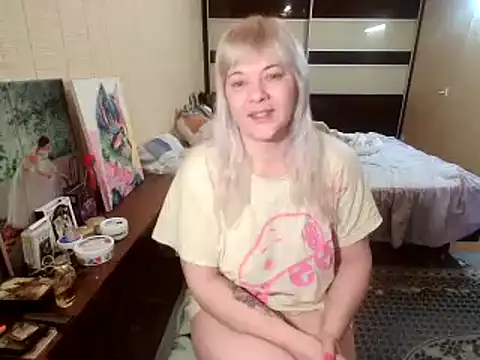 Lia Laguna77 online show from 04/07/26, 05:08