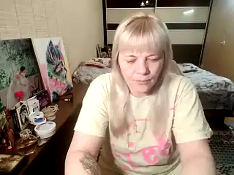 Snapshot of Lia_Laguna77 chatting on 05/10/26, 10:31 Lia Laguna77 online show from 05/10/26, 10:31