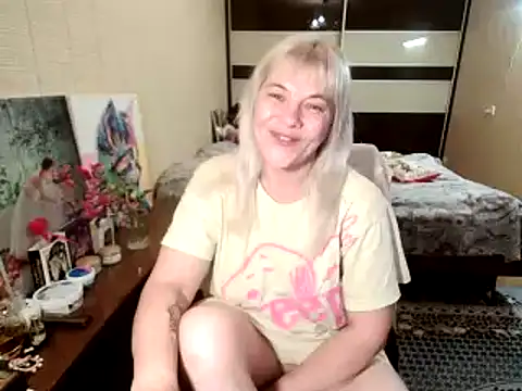 Snapshot of Lia_Laguna77 chatting on 07/10/26, 05:26 Lia Laguna77 online show from 07/10/26, 05:26