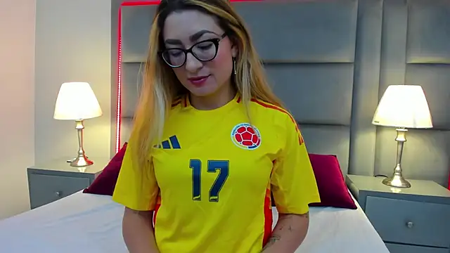 AmbarSantany online show from 03/26/26, 09:42