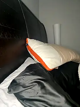 Snapshot of Kinkbitch25 chatting on 12/04/25, 09:12 Kinkbitch25 online show from 12/04/25, 09:12