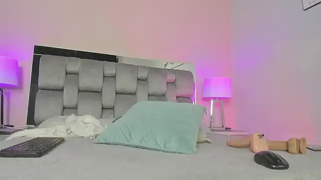 kimberlyycox online show from 03/08/25, 12:22