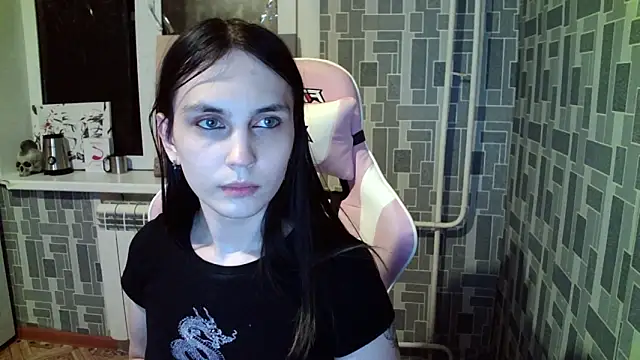 BlackHe4rts  online show from 10/17/25, 06:54