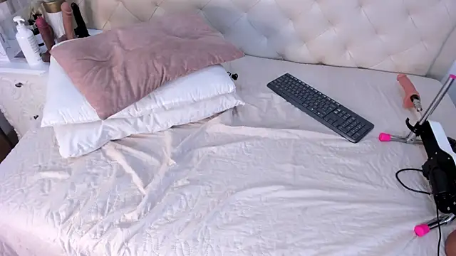  chloe adams online show from 02/26/25, 02:46