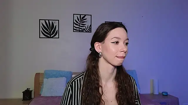 katycrown online show from 03/13/25, 07:06