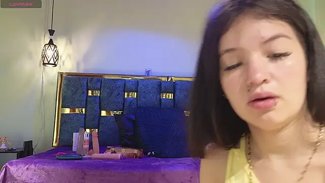 lilimini032 online show from 03/03/25, 07:28