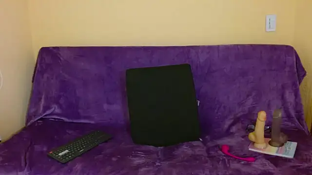 lilimini032 online show from 03/15/25, 12:36