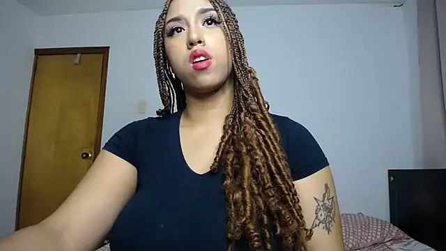 Snapshot of barbara_falcons chatting on 12/17/24, 03:28 barbara falcons online show from 12/17/24, 03:28