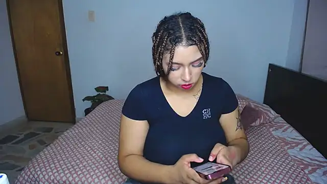 Snapshot of barbara_falcons chatting on 12/29/24, 05:31 barbara falcons online show from 12/29/24, 05:31