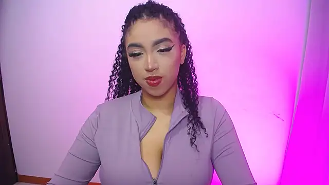 Snapshot of barbara_falcons chatting on 10/22/25, 06:13 barbara falcons online show from 10/22/25, 06:13