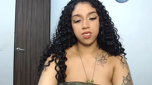 Snapshot of barbara_falcons chatting on 05/03/26, 06:52 barbara falcons online show from 05/03/26, 06:52