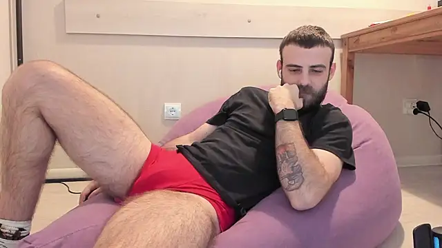 Snapshot of OtisRam chatting on 01/30/25, 02:16 OtisRam online show from 01/30/25, 02:16