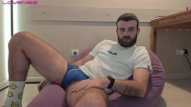 Snapshot of OtisRam chatting on 02/05/25, 03:52 OtisRam online show from 02/05/25, 03:52