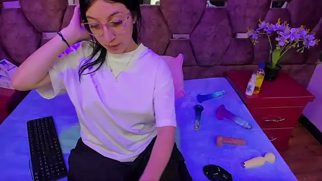 Snapshot of Katty_Queen chatting on 11/27/25, 12:40 Katty Queen online show from 11/27/25, 12:40