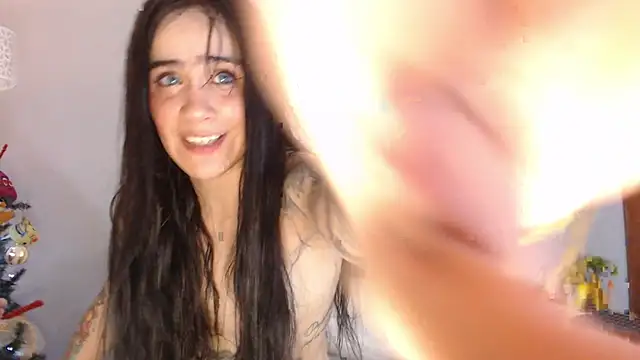 Kimandyuk online show from 12/19/24, 01:39