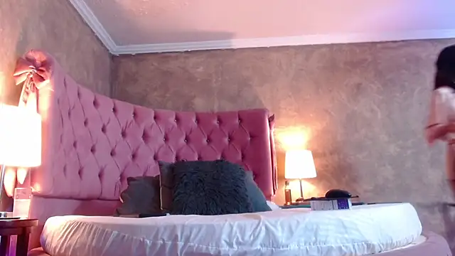 GabyPetit online show from 03/08/25, 09:08