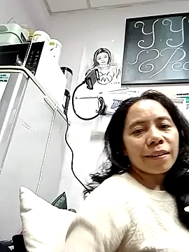 Snapshot of doggiepossession chatting on 02/23/25, 08:39 doggiepossession online show from 02/23/25, 08:39