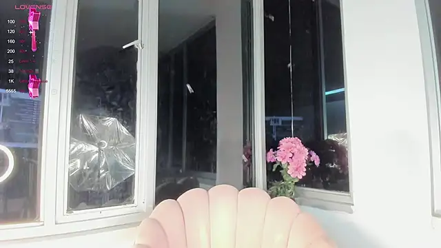 Megan Lim online show from 12/19/24, 10:24