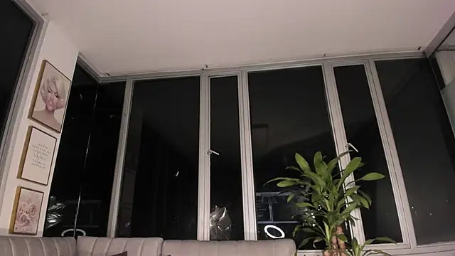 Megan Lim online show from 01/31/25, 10:42