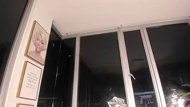 Megan Lim online show from 02/13/25, 10:34