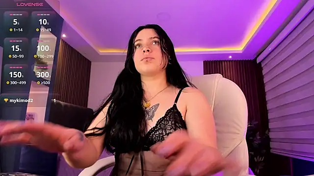 Lucy Smith2 online show from 01/11/25, 09:15