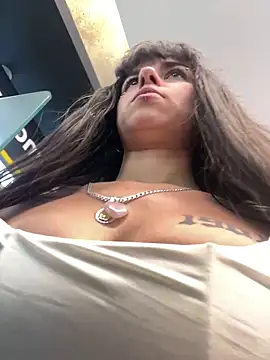 Snapshot of VioletaSubmissive chatting on 03/20/26, 10:58 VioletaSubmissive online show from 03/20/26, 10:58