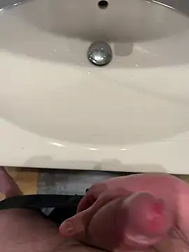 Snapshot of BoyNickk chatting on 02/20/25, 10:04 BoyNickk online show from 02/20/25, 10:04