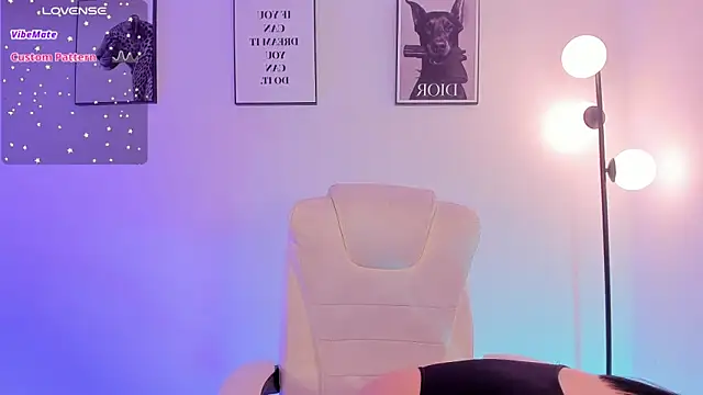 Snapshot of Emilyymilleer_ chatting on 02/09/26, 05:39 Emilyymilleer online show from 02/09/26, 05:39