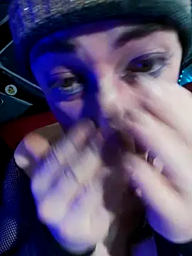 Snapshot of Boo-boo_kittyfux chatting on 11/01/25, 03:30 Boo-boo kittyfux online show from 11/01/25, 03:30