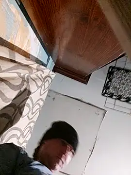 Snapshot of Boo-boo_kittyfux chatting on 11/04/25, 07:40 Boo-boo kittyfux online show from 11/04/25, 07:40