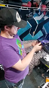 Snapshot of Boo-boo_kittyfux chatting on 12/14/25, 05:29 Boo-boo kittyfux online show from 12/14/25, 05:29